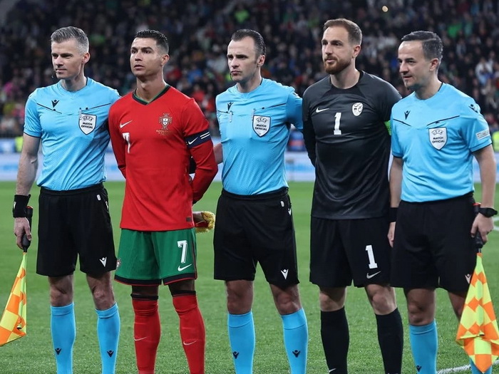 Irfan Peljto sudi derbi Danska - Portugal