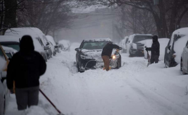 Jake snježne oluje pogodile Oklahomu i Kanzas, više osoba ozlijeđeno