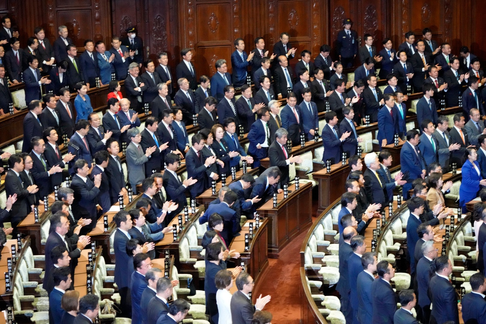 Japanski parlament odlučuje o sudbini premijera Ishibe nakon gubitka većine