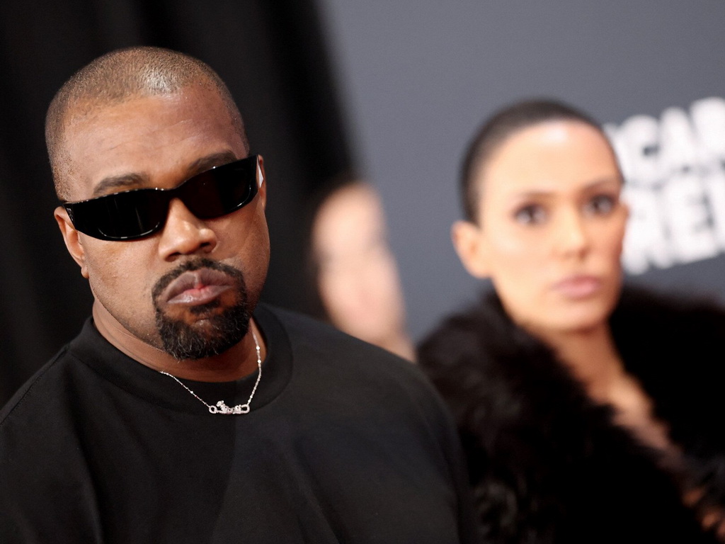 Kanye West objavio majicu sa svastikom: Ovo je moje najveće umjetničko djelo dosad