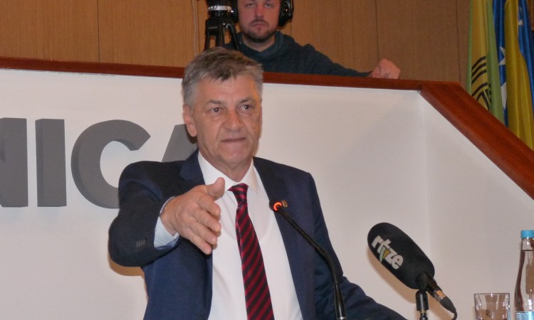 Kasumović nije dostavio prijedlog, Zenica ostaje bez budžeta