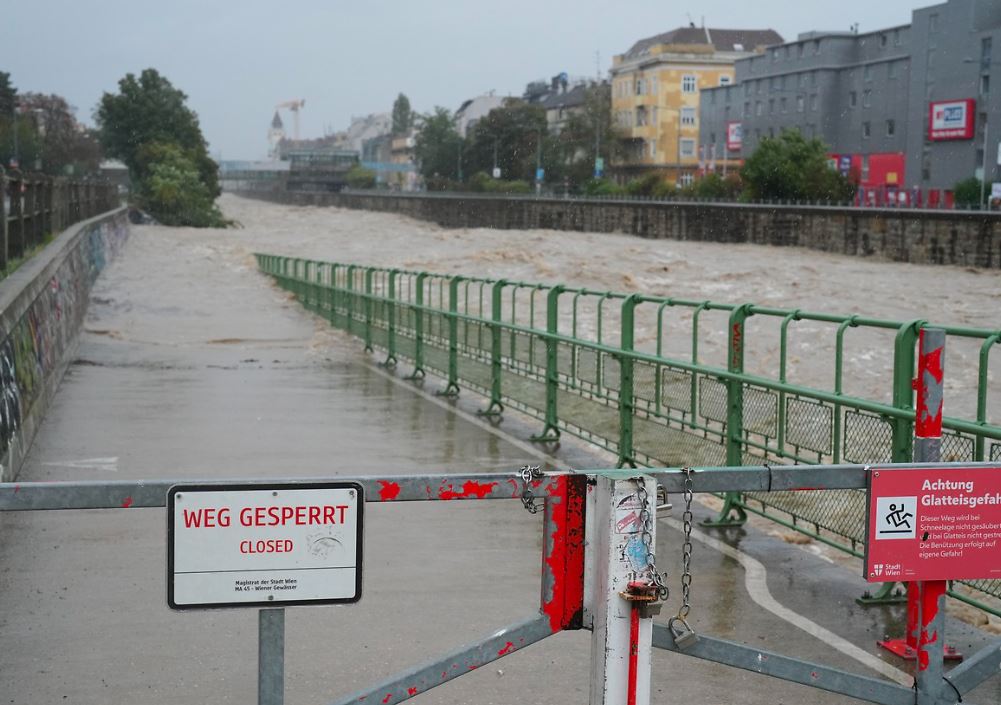 Katastrofa u glavnom gradu Austrije: U toku evakuacija građana, Dunav se izlio