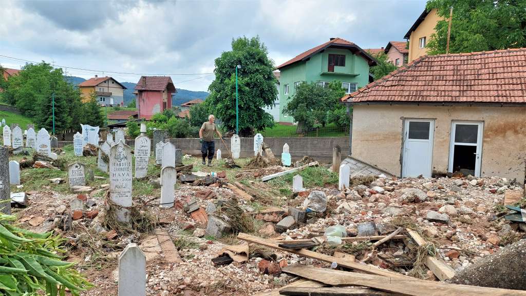 Katastrofalna poplava pričinila ogromnu štetu u Sniježnici kod Teočaka