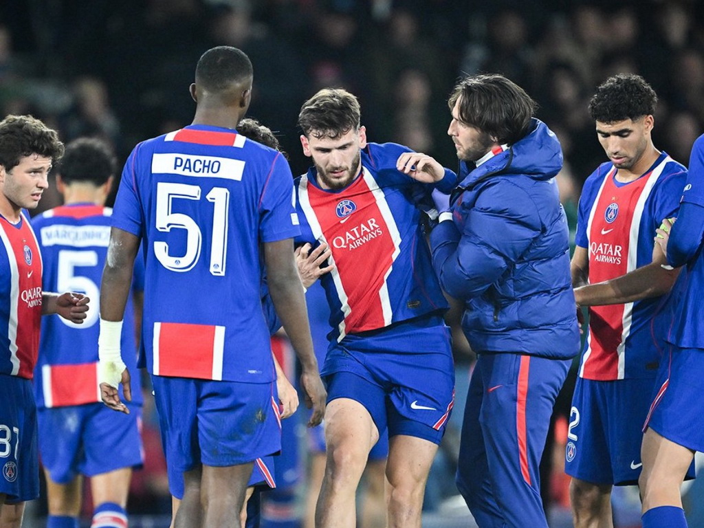 Katastrofalne vijesti za PSG: Kvaratskhelia pokidao ligamente