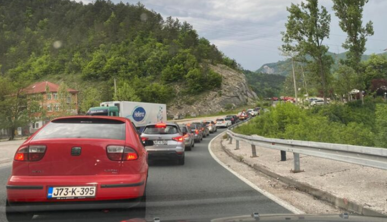 Kilometarske kolone kod Jablanice zbog radova na putu