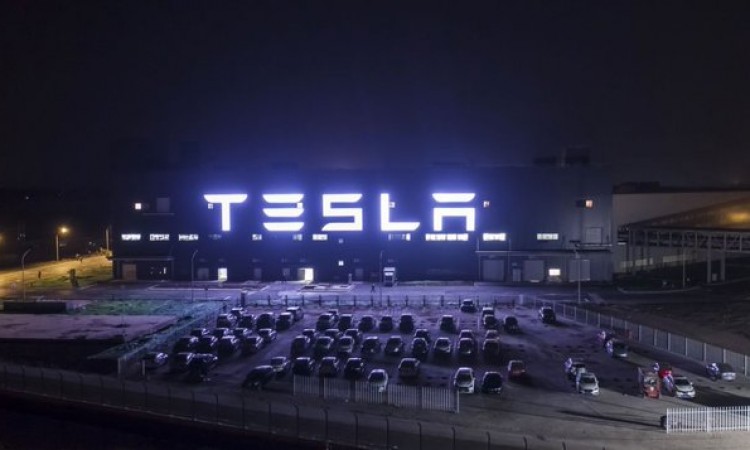 Kompanija Tesla na sudu zbog optužbi radnika za rasizam