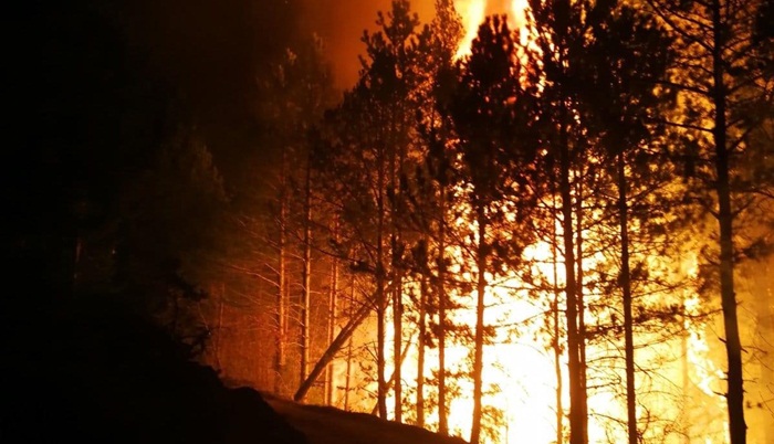 Konjic se i dalje bori sa požarom, stambeni objekti trenutno nisu ugroženi