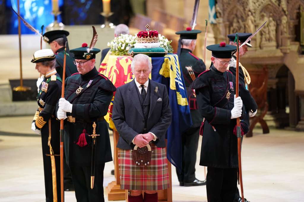 Kralj Charles III u Belfastu nakon ispraćaja lijesa kraljice Elizabeth iz Škotske