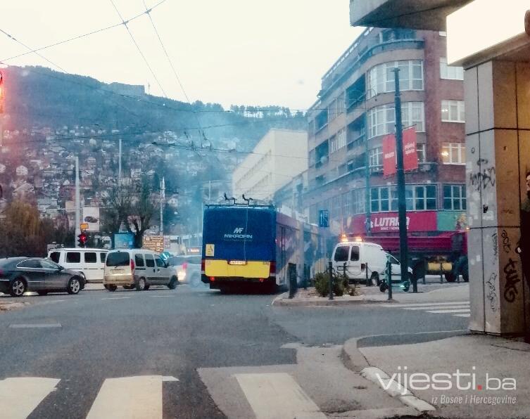 Kvar na trolejbusu izazvao ogromne gužve u Sarajevu, šta se dešava?