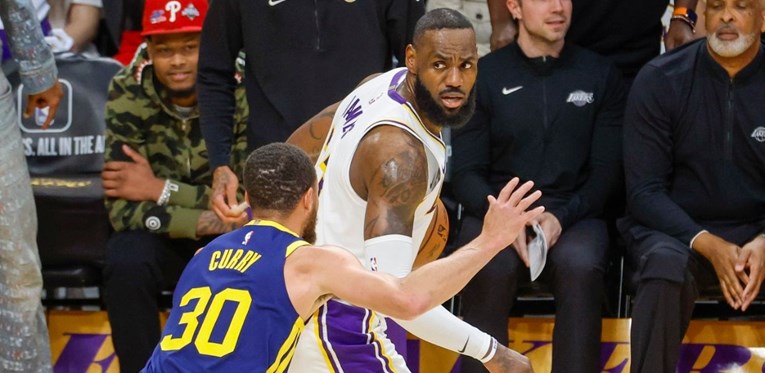 Lebron zabio 40, ali Curry se posljednji smijao