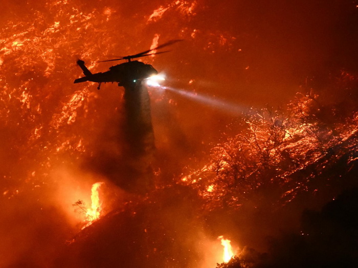 Los Angeles: Broj stradalih u požarima porastao na 16