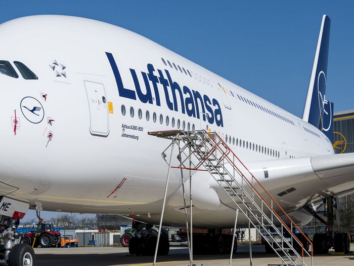 Lufthansa planira ukinuti 400 radnih mjesta