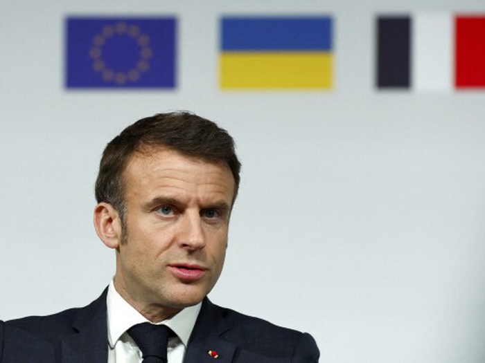 Macron: Rusija neće stati na Donbasu i Krimu