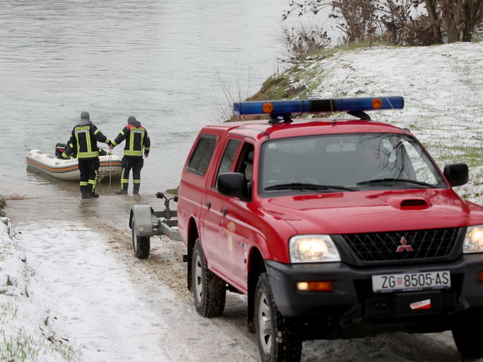 Majka uhapšena pod sumnjom za teško ubistvo, nastavljena potraga za djevojčicom