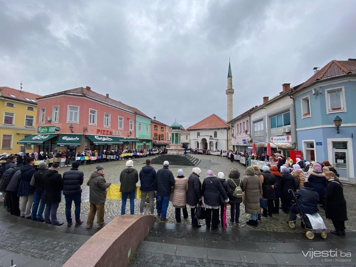 Majke Srebrenice 30 godina tragaju za kostima najmilijih