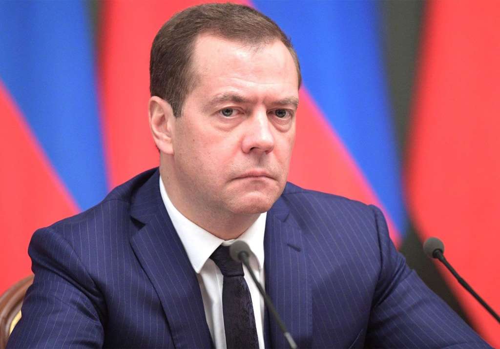 Medvedev nazvao Bidena 'ludom' sramotom Sjedinjenih Država