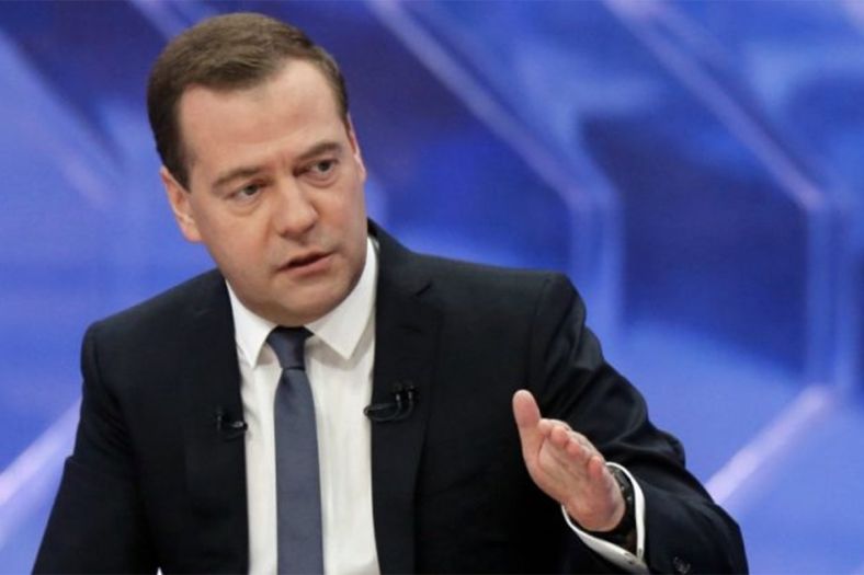 Medvedev: Trumpov početak je zabavan 