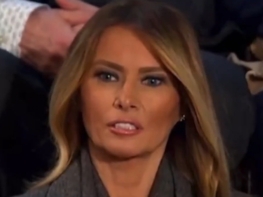 Melania ima jedan tik koji su svi primijetili: 'Opet radi ono sa usnama'