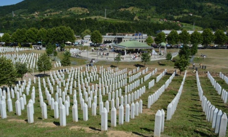 Memorijal: Članovi komisije RS-a za Srebrenicu negatori razmjera zločina Aušvica