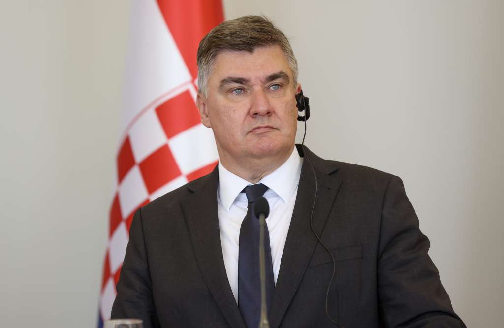 Milanović: Jahte, za Geodetski fakultet, što, za istraživanje zemljane kore, za bušenje Jadrana?