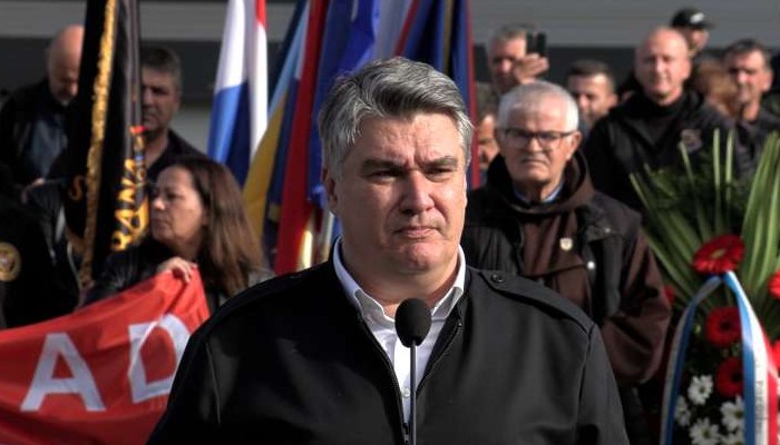 Milanović : Ko je devastirao spomenik Vukovarcima u BiH učinio je groznu stvar