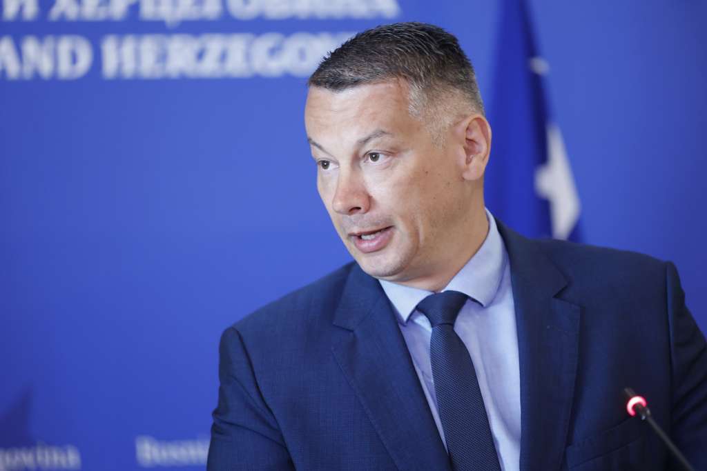 Ministar Nešić razgovarao s komandantom EUFOR-a: Fokus na sigurnost i stabilnost