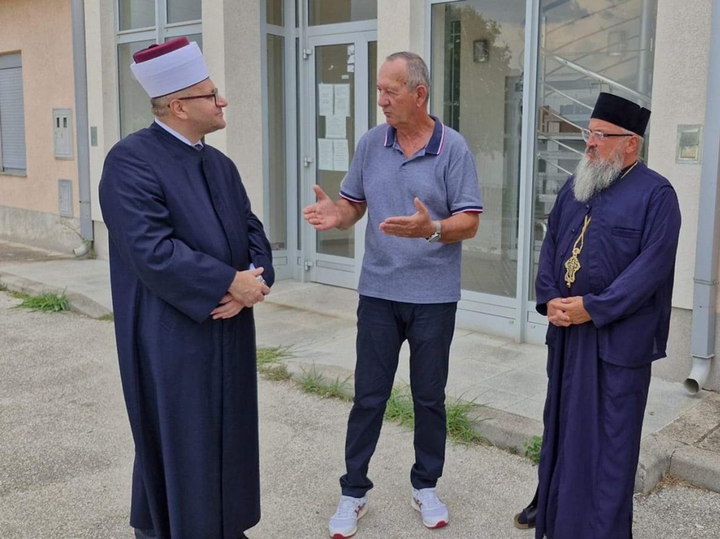 Muftija Dedović i iguman Pavlović pozivaju na mir nakon napada na djecu