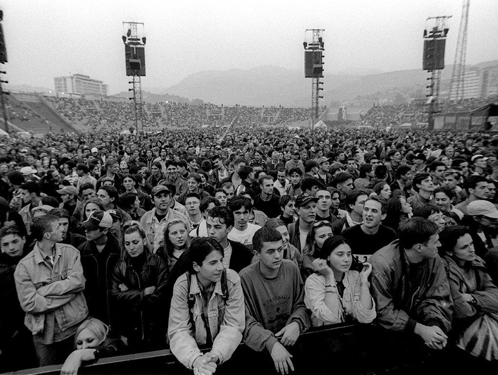 Na današnji dan U2 napunio Koševo