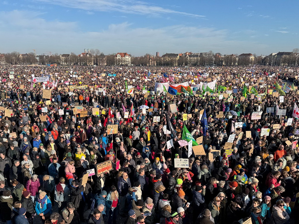 Na demonstracijama u Minhenu se okupilo više od 200.000 ljudi