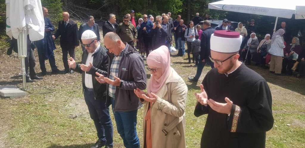 Na Mostini obilježena 31. godišnjica zločina nad Bošnjacima Čajniča