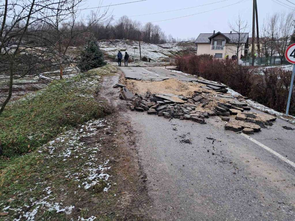 Naložena preventivna evakuacija i preostalih šest porodica iz zone klizišta u Novom Šeheru