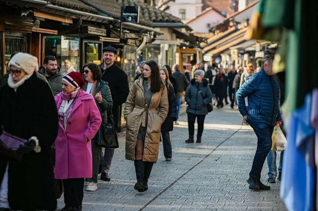 Nastavljen trend rasta dolazaka i noćenja turista u KS i početkom 2025.