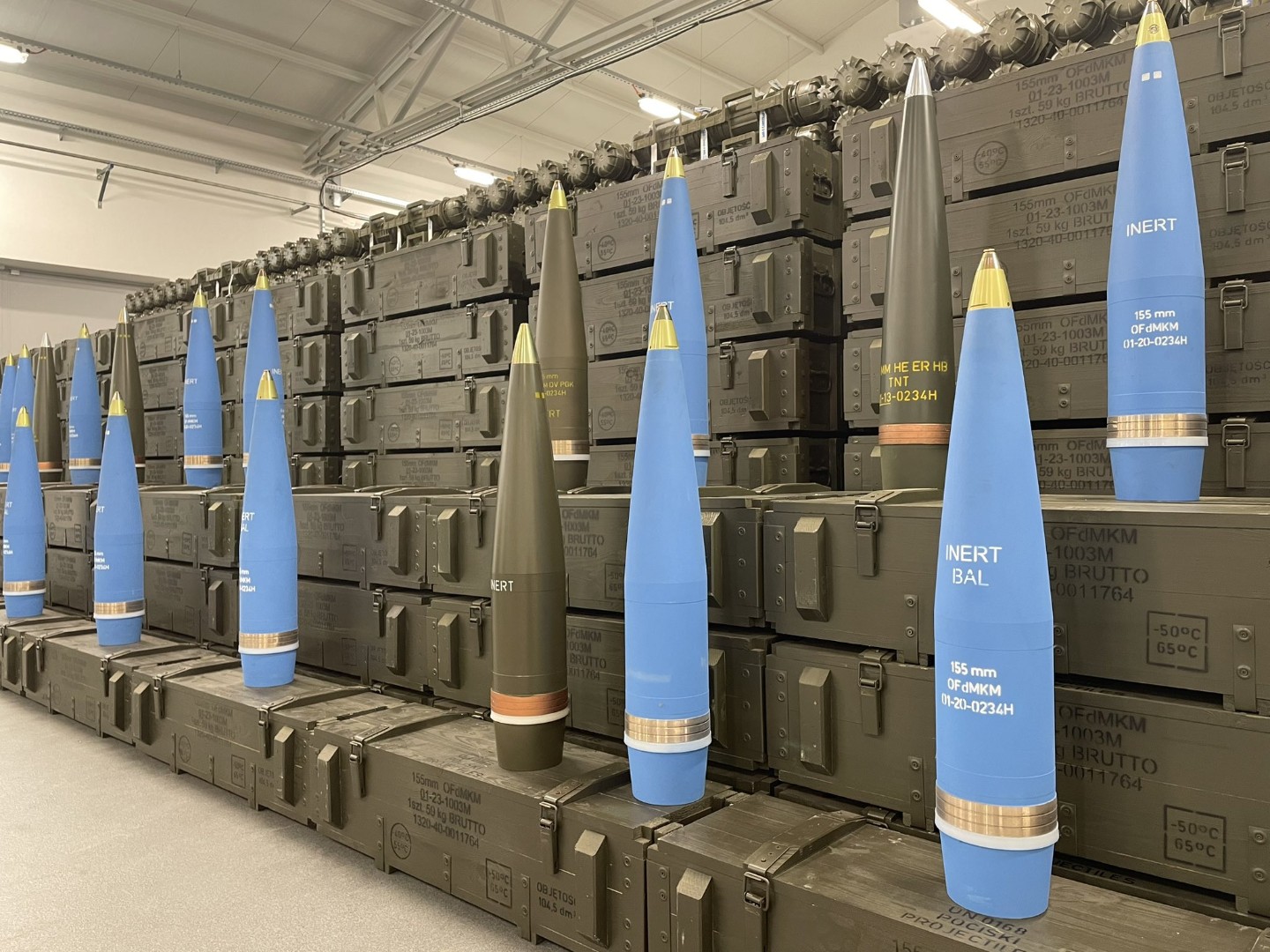 NATO će se na samitu zalagati za standardizaciju artiljerijskih granata