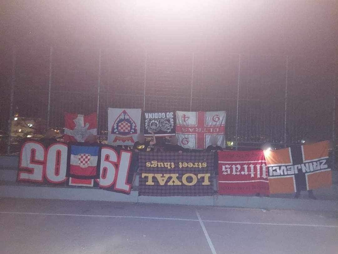 Navijači Veleža oteli zastave Ultrasa, uzeli im čak devet transparenata