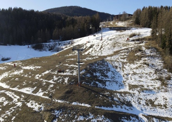 Nema snijega: Francusko skijalište prestaje sa radom nakon 85 godina