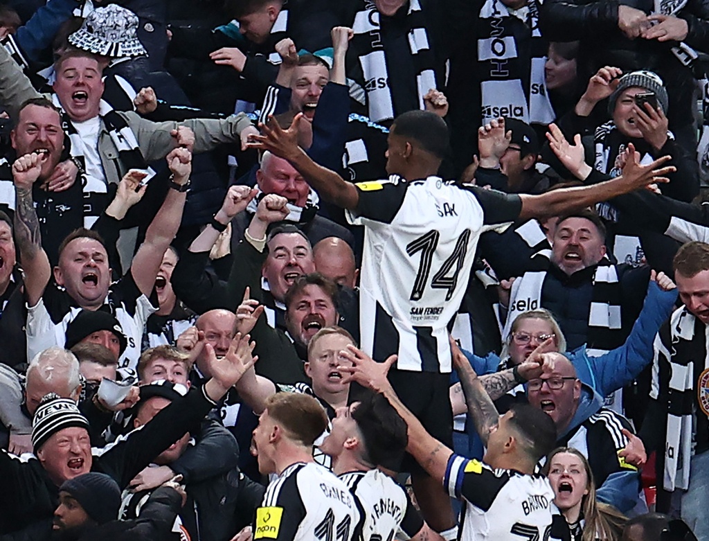 Newcastle pobijedio Liverpool na Wembleyju, osvojili prvi EFL kup u historiji