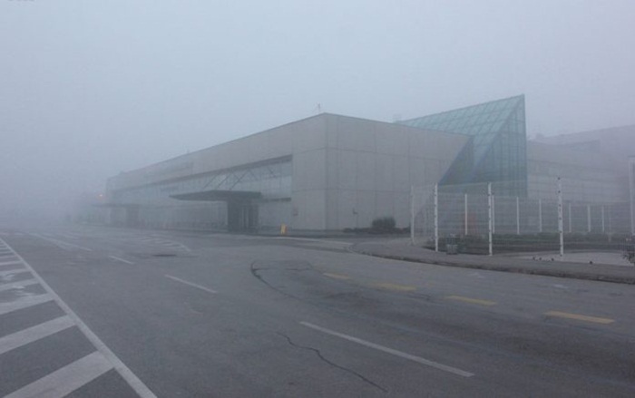 Nezdrav vazduh, magla blokirala aerodrom u Sarajevu