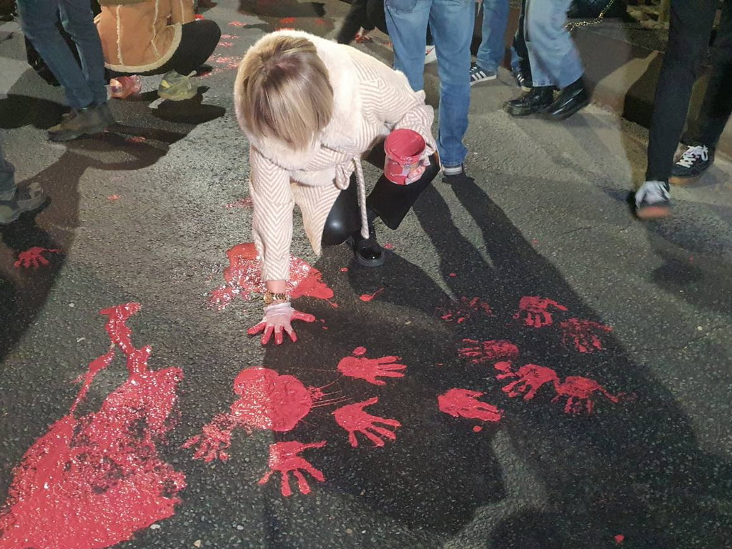 Novi protest u Novom Sadu, blokiran Varadinski most