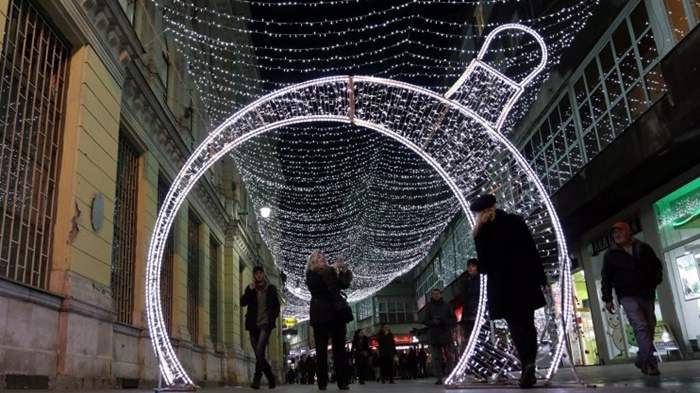 Novogodišnja dekoracija u Sarajevu bit će postavljena do polovine januara