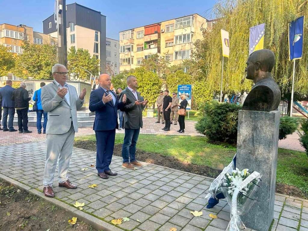 Obilježena 31. godišnjica pogibije heroja oslobodilačkog rata Nesiba Malkića