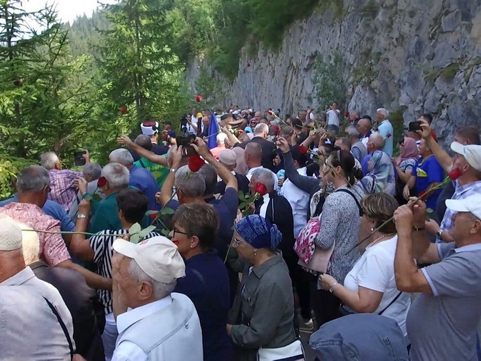 Obilježena 31. godišnjica svirepog strijeljanja na Korićanskim stijenama