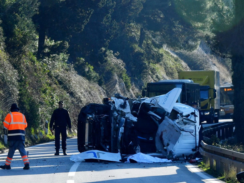 Objavljeni detalji: Stijena kod Dubrovnika pala s 200 metara i ubila čovjeka u vozilu