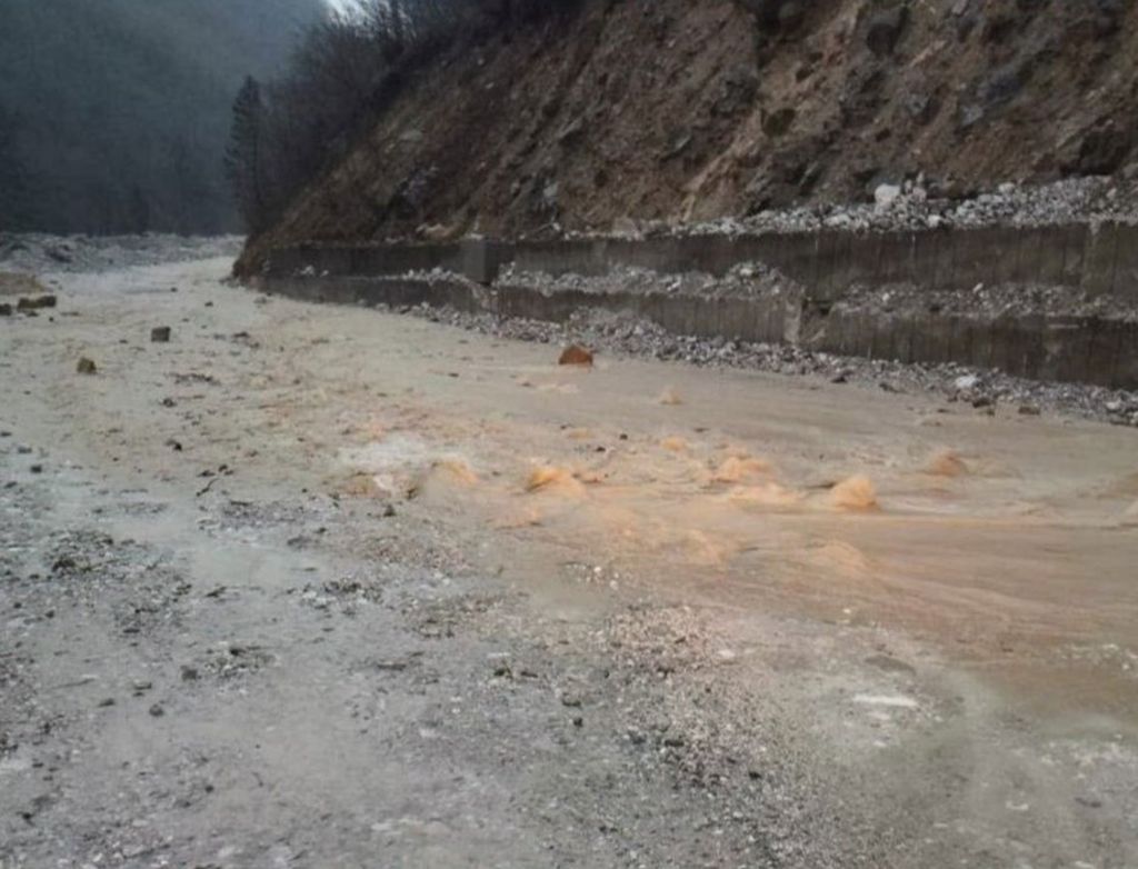 Obustavljen saobraćaj na putu Jablanica-Blidinje