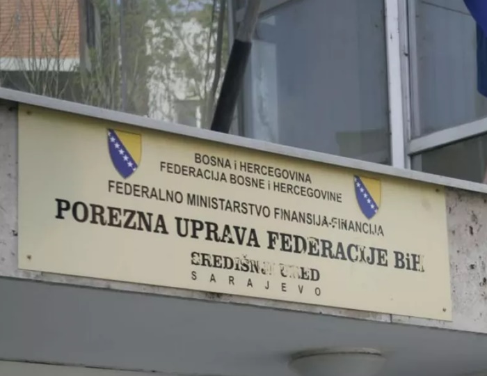 Obveznici u Federaciji uplatili više od tri milijarde KM javnih prihoda