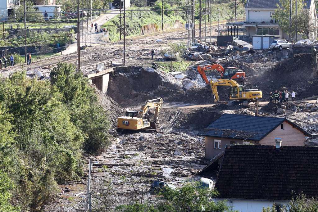 OCCZ HNK: Izvršeno čišćenje Jablaničkog i Grabovičkog jezera od naplavina