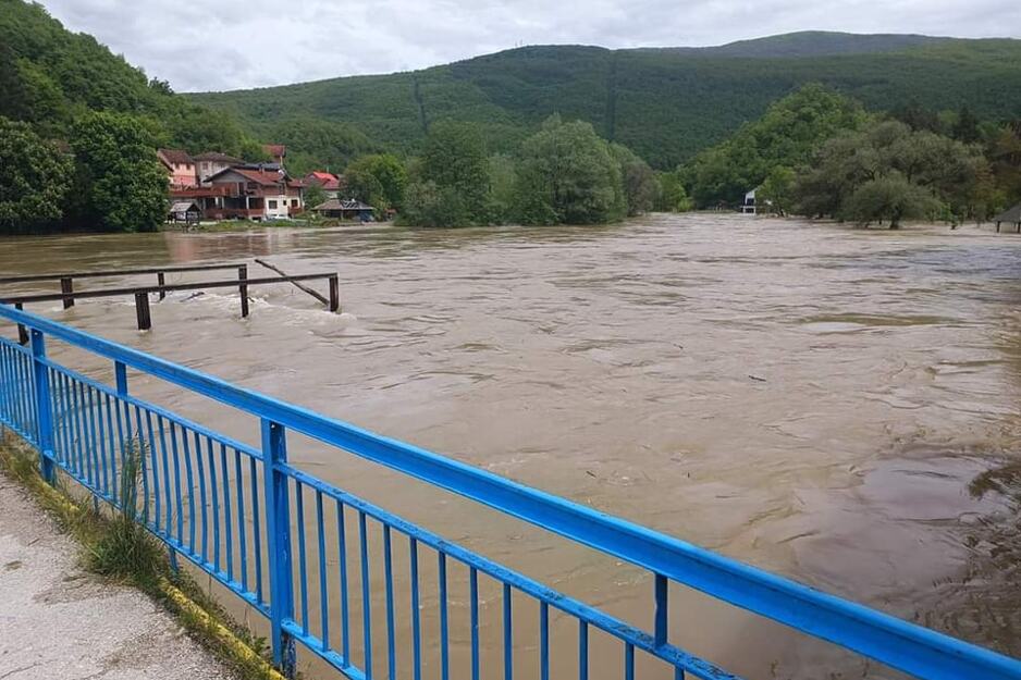 Očekuju se pljuskovi koji mogu izazvati bujične poplave