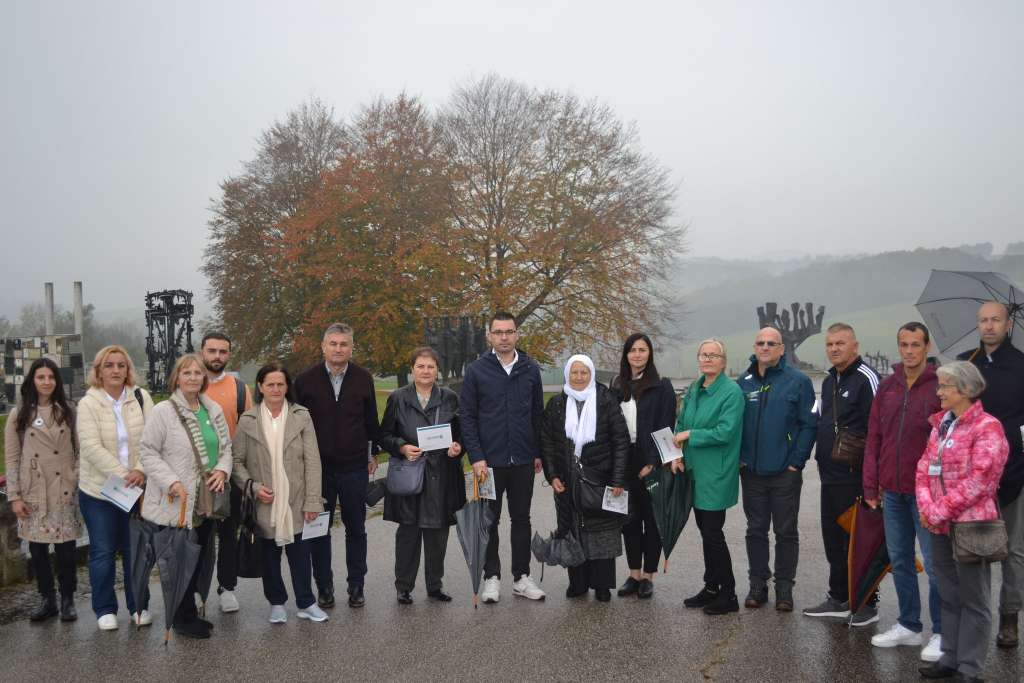 Odbor za dijalog Memorijalnog centra Srebrenica posjetio Mauthausen memorijal u Austriji