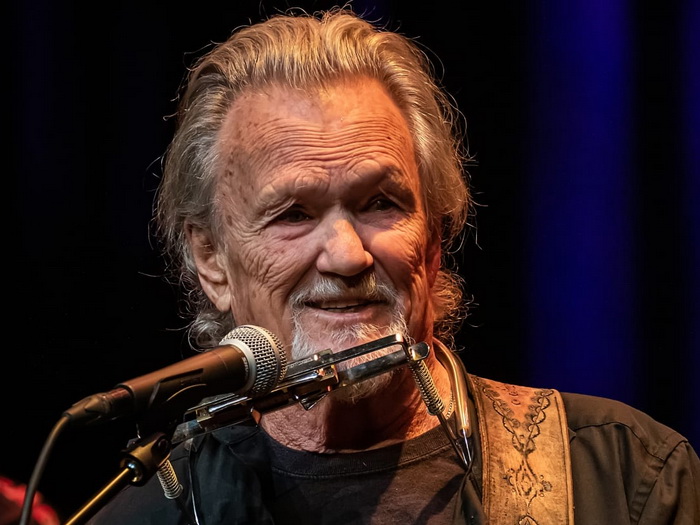 Odlazak istinske legende: U 88. godini preminuo Kris Kristofferson