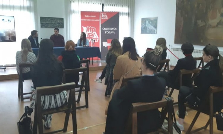 Omladinski pokret Revolt organizirao studentski forum 'Ko nas sputava?'