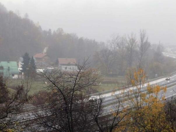 Oprez zbog magle i odrona, smanjena vidljivost ovoga jutra